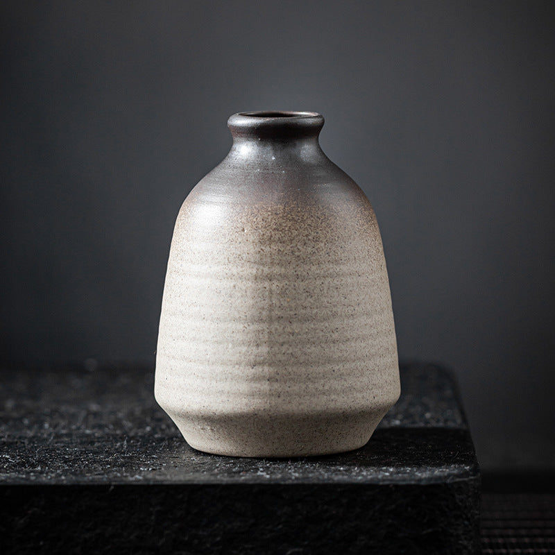 Mini Japanese Ceramic Vase for Home Decoration