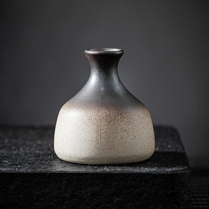 Mini Japanese Ceramic Vase for Home Decoration