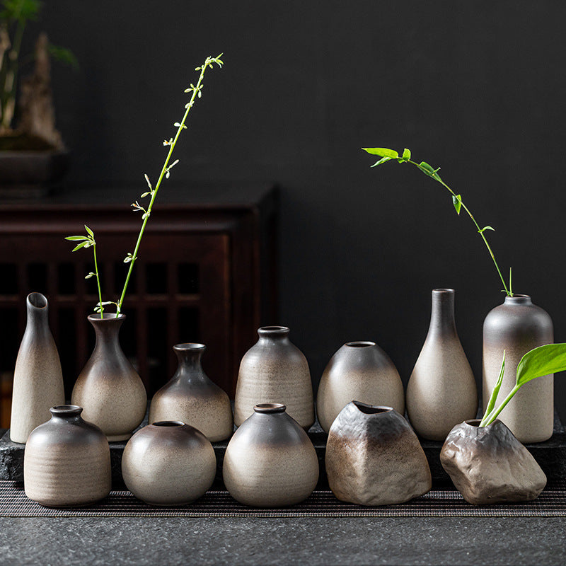 Mini Japanese Ceramic Vase for Home Decoration